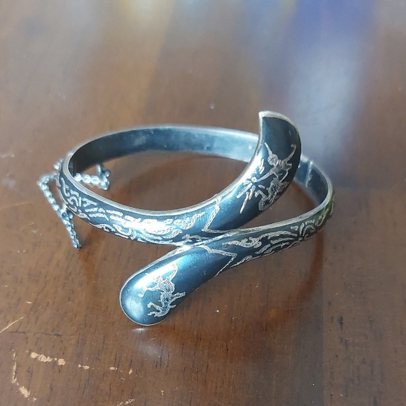 Vintage Jewelry - Vintage 925 Siam Sterling Niello Hindu Goddess Bypass Hinged Bangle Bracelet